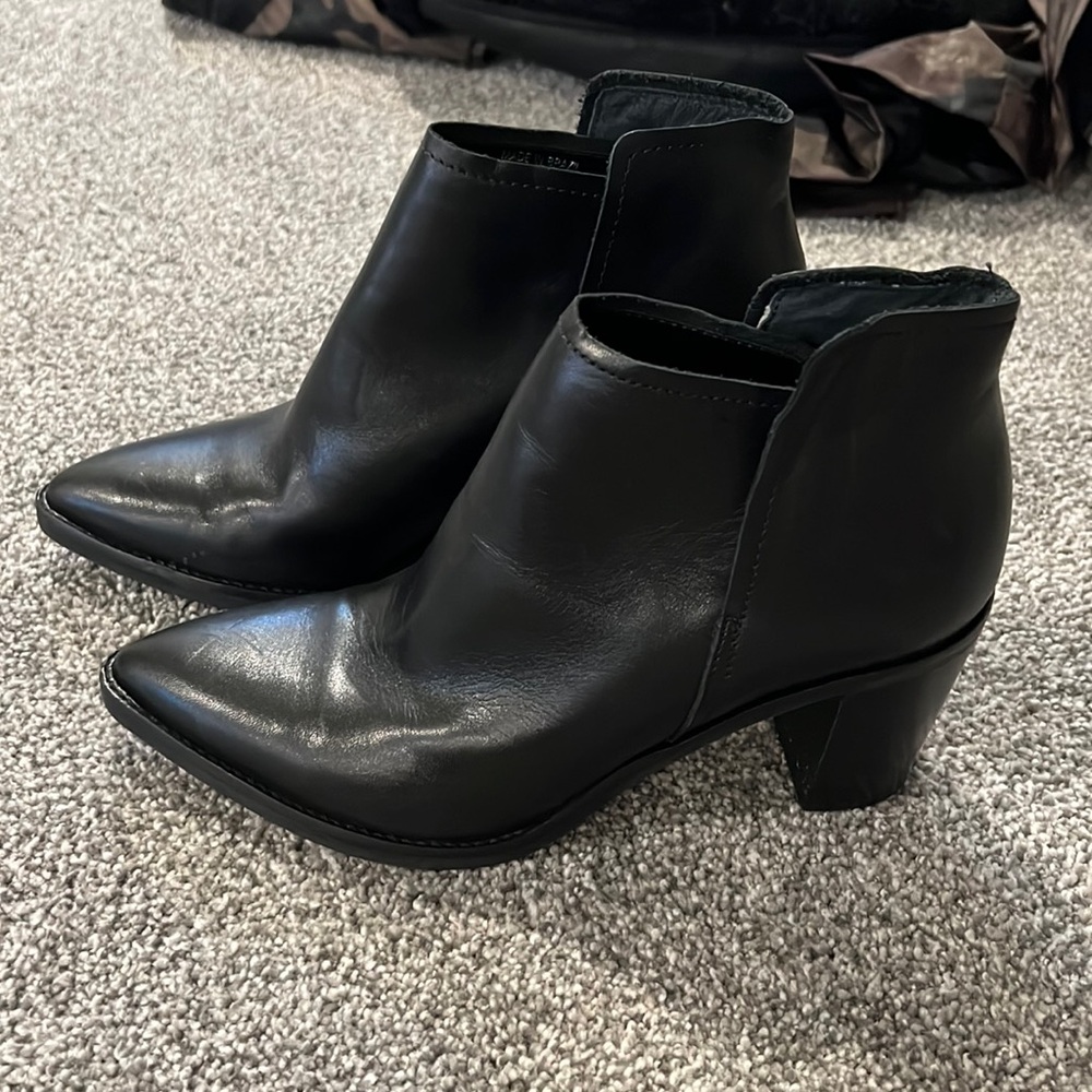 Dolce Vita heeled booties